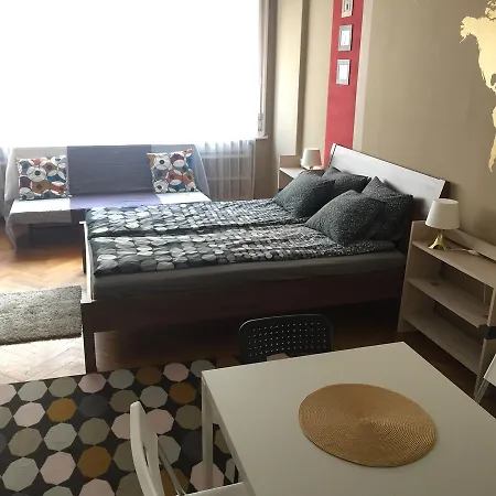 Apartment Rock *