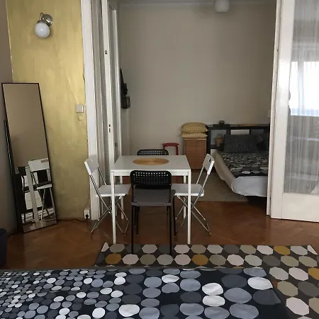 Apartment Rock *